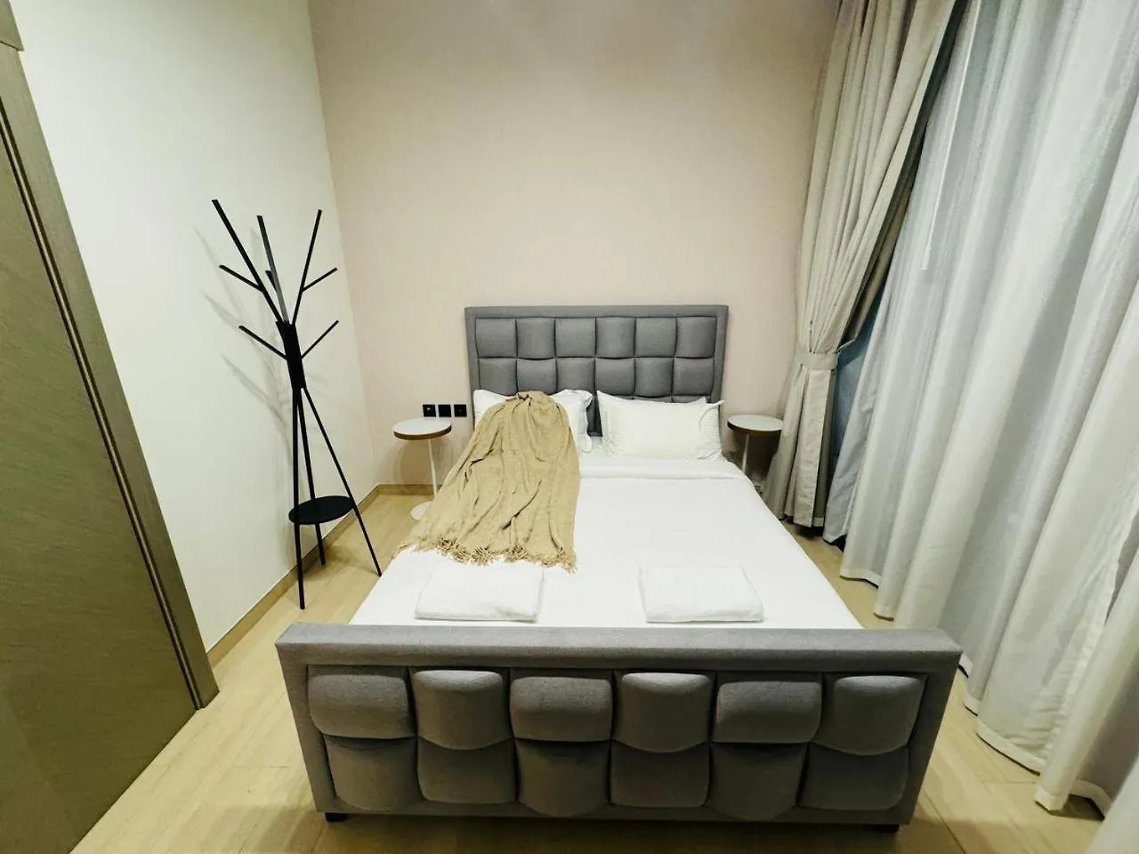 Dvr 1Br Apartment Available In Binghatti Corner Dubai