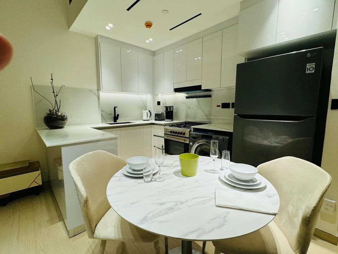 Dvr 1Br Apartment Available In Binghatti Corner Dubai