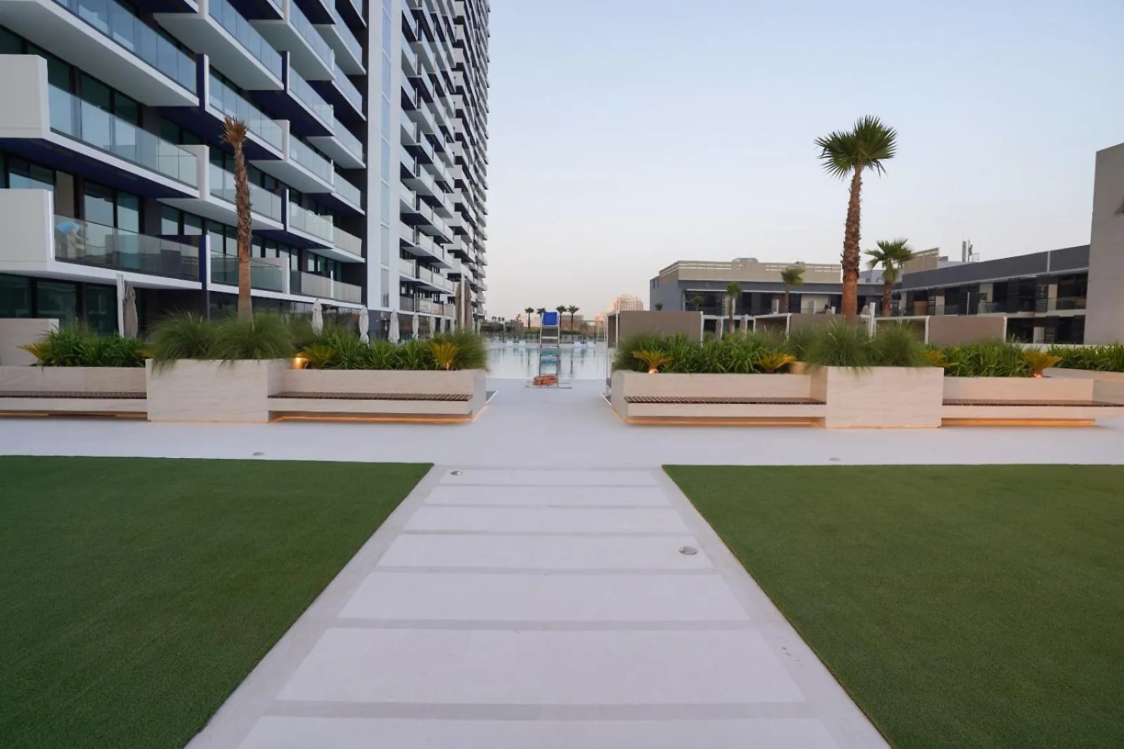 Dvr 1Br Apartment Available In Binghatti Corner Dubai United Arab Emirates