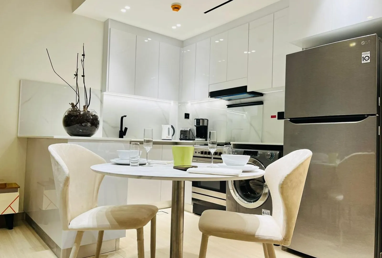 Dvr 1Br Apartment Available In Binghatti Corner Dubai